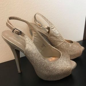 Women’s Gold Sparkle Heels